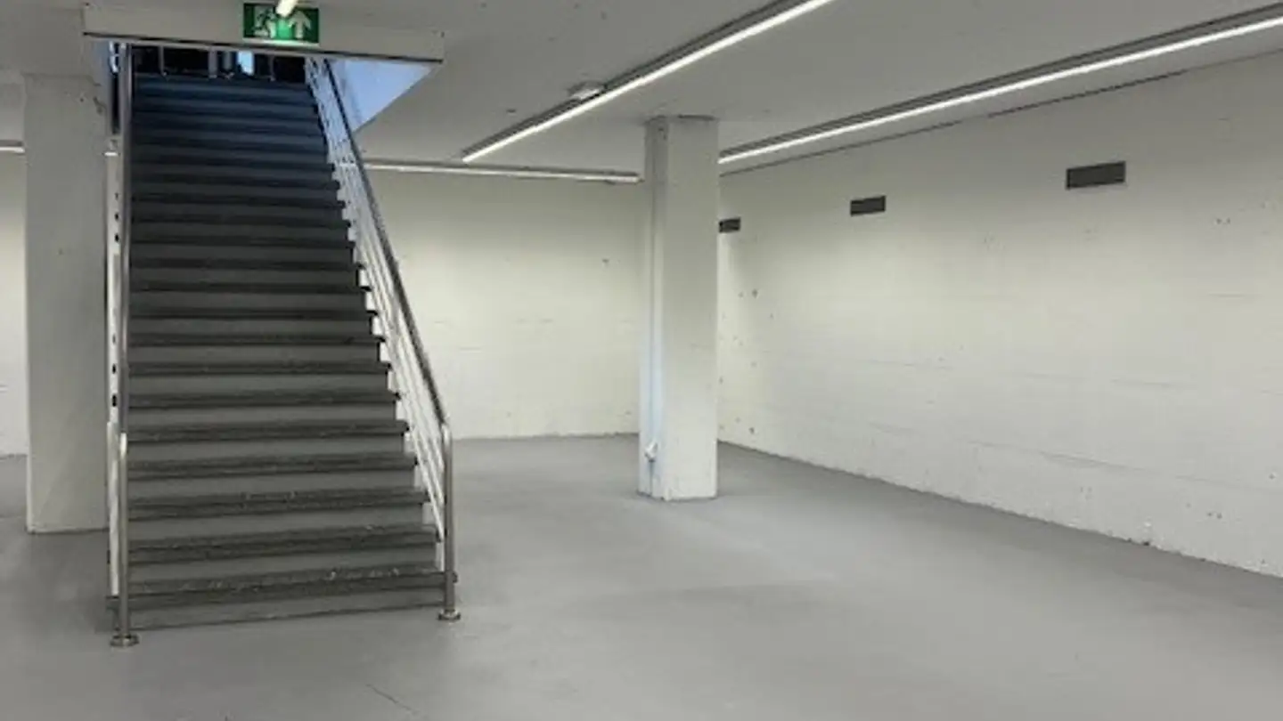 Commerciale in affitto - Via Ai Noci 3, 6710 Biasca - Photo 4