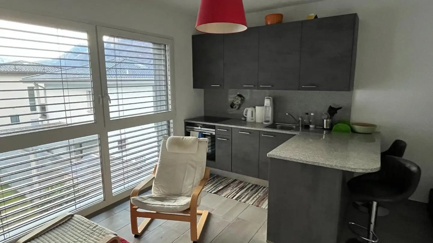 Appartement à louer - Stradone Vecchio Sud, 6710 Biasca - Photo 2