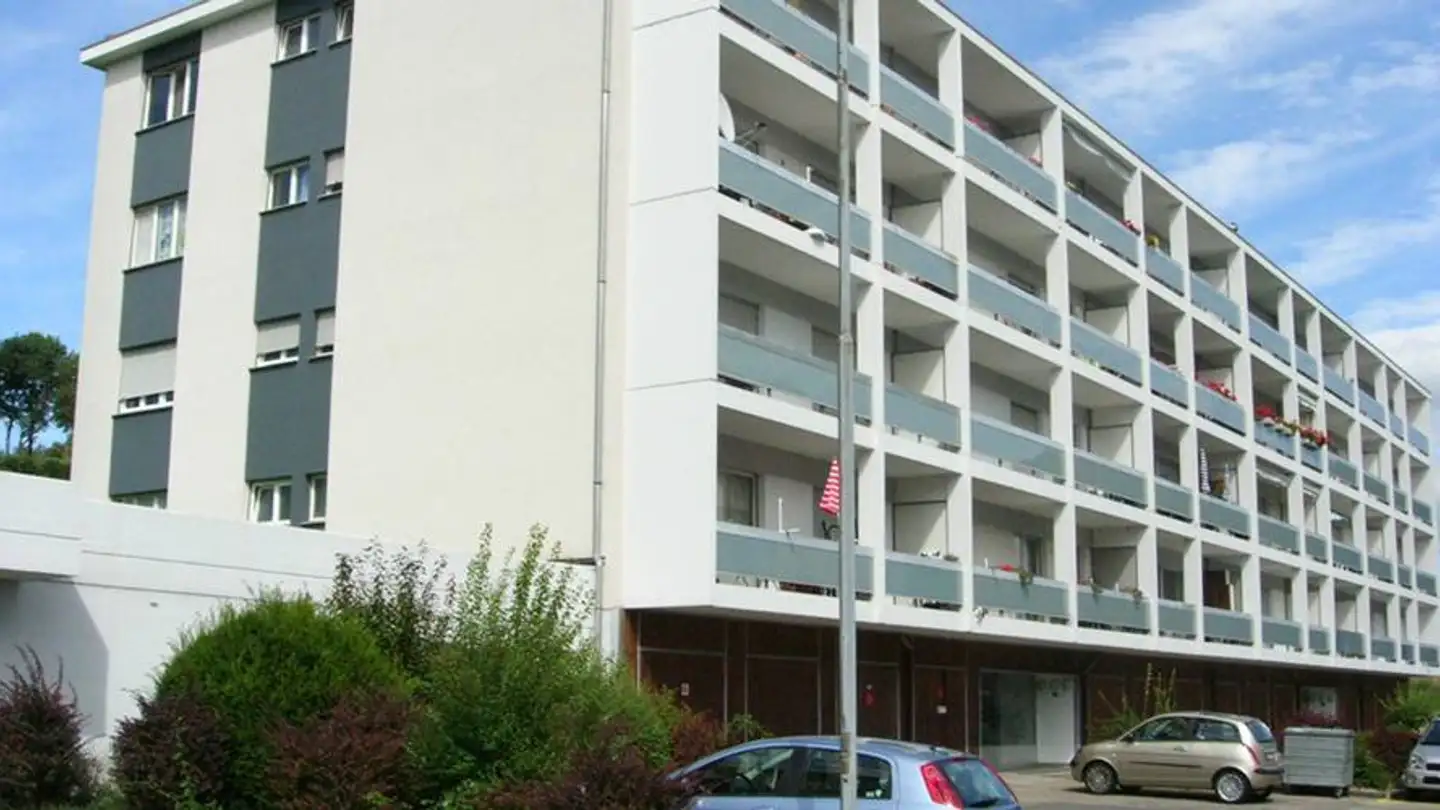 Edificio ad uso misto in affitto - Eden-Roc 9, 1073 Savigny