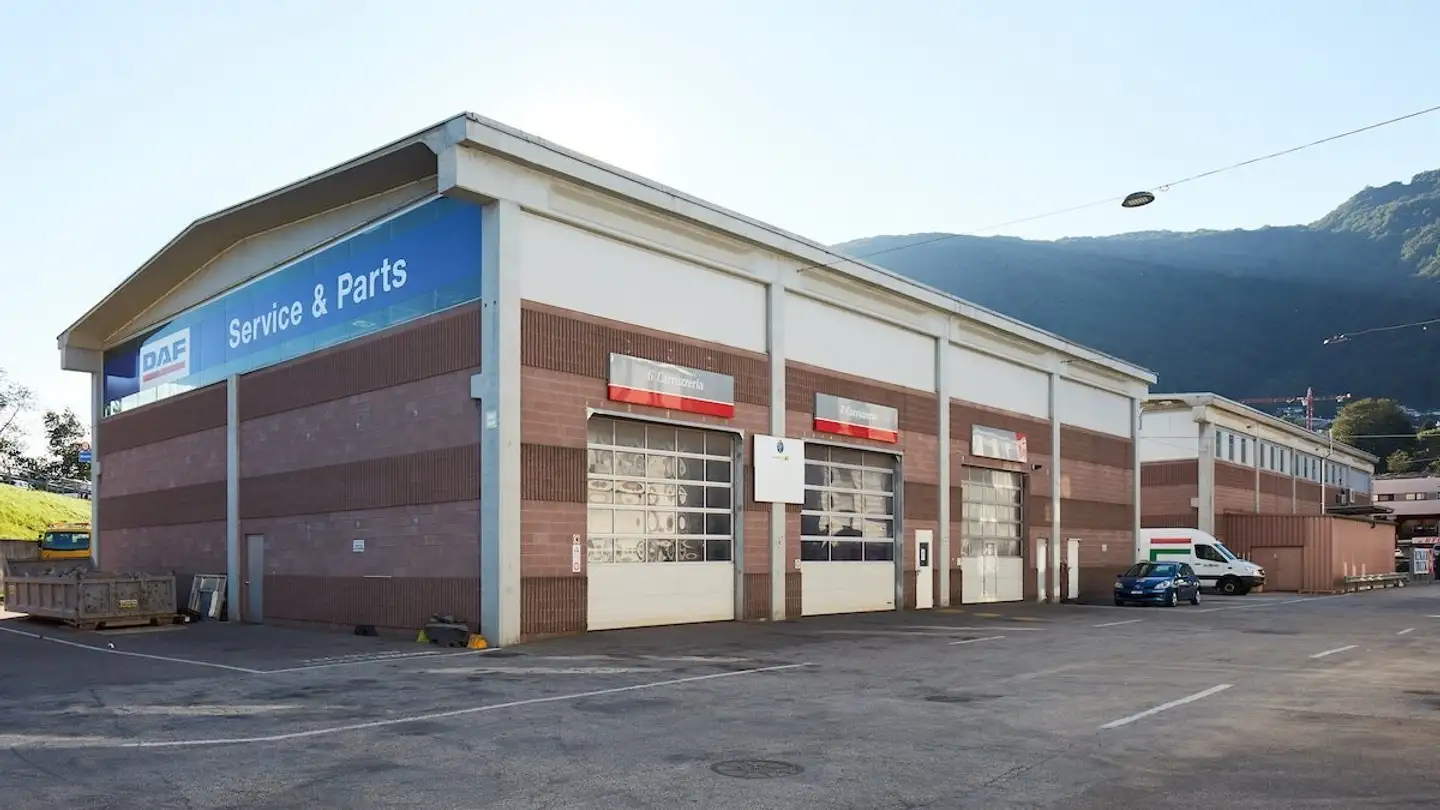 Grande magazzino in affitto - Via Industria 4, 6814 Lamone