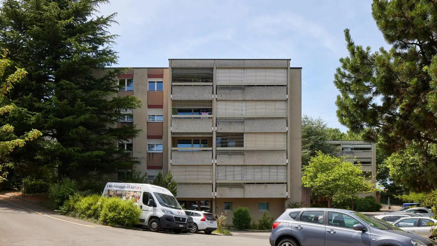 Outdoor parking space for rent - 1020 Renens VD - Photo 2