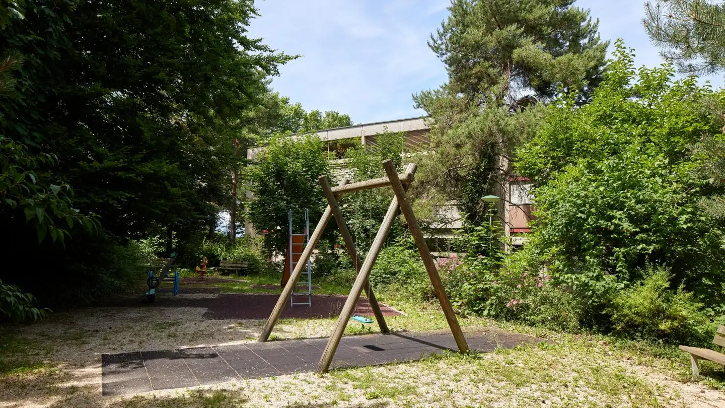 Outdoor parking space for rent - 1020 Renens VD - Photo 3
