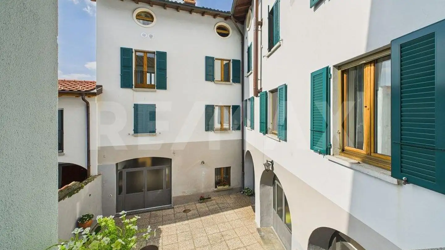 Immeuble résidentiel à vendre - 6828 Balerna