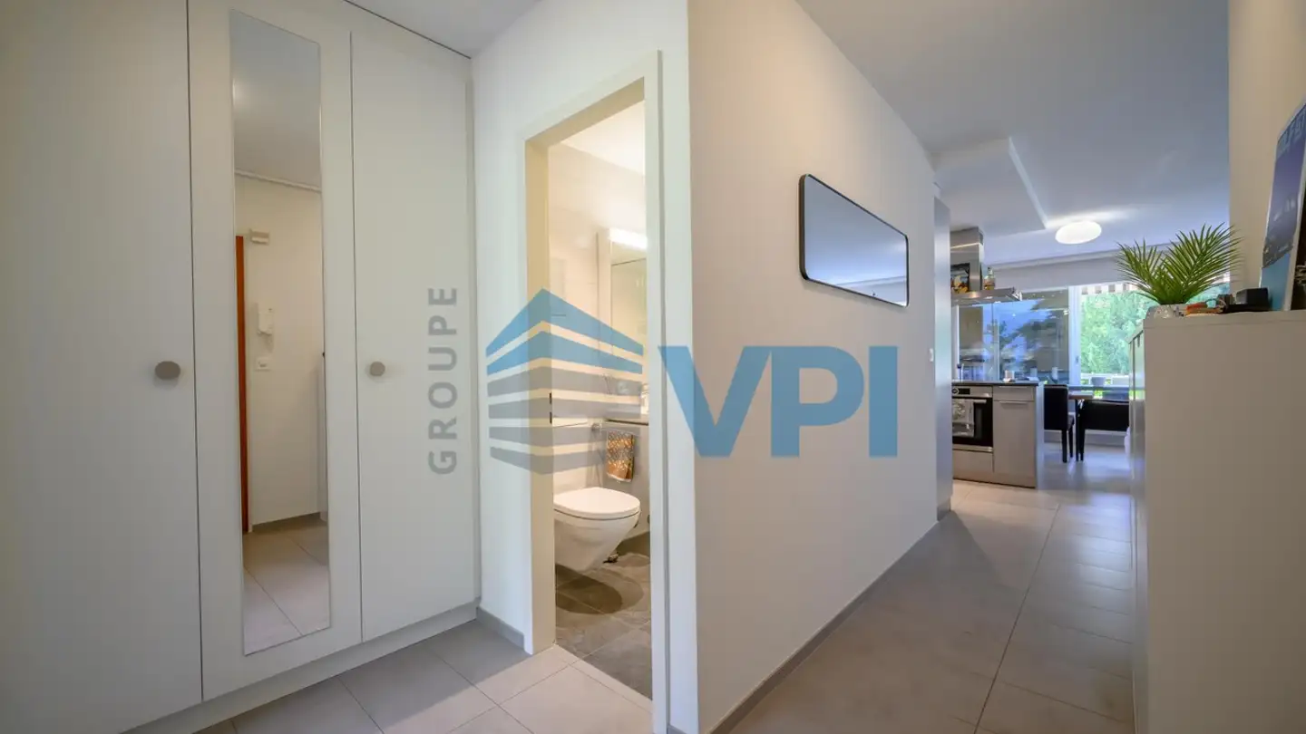 Apartment for sale - 1817 Brent - Photo 4