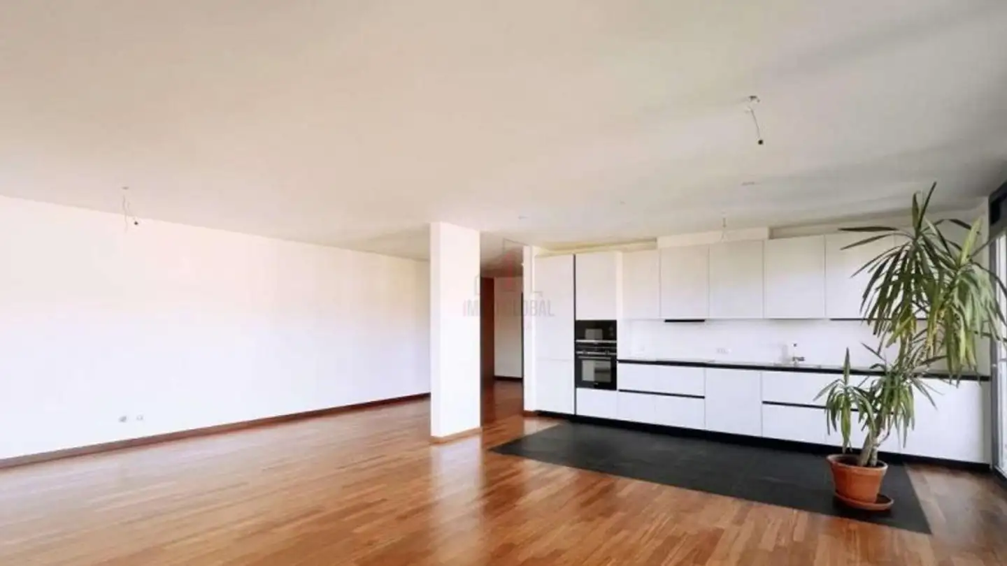 Apartment for rent - Via Franco Zorzi, 6900 Paradiso