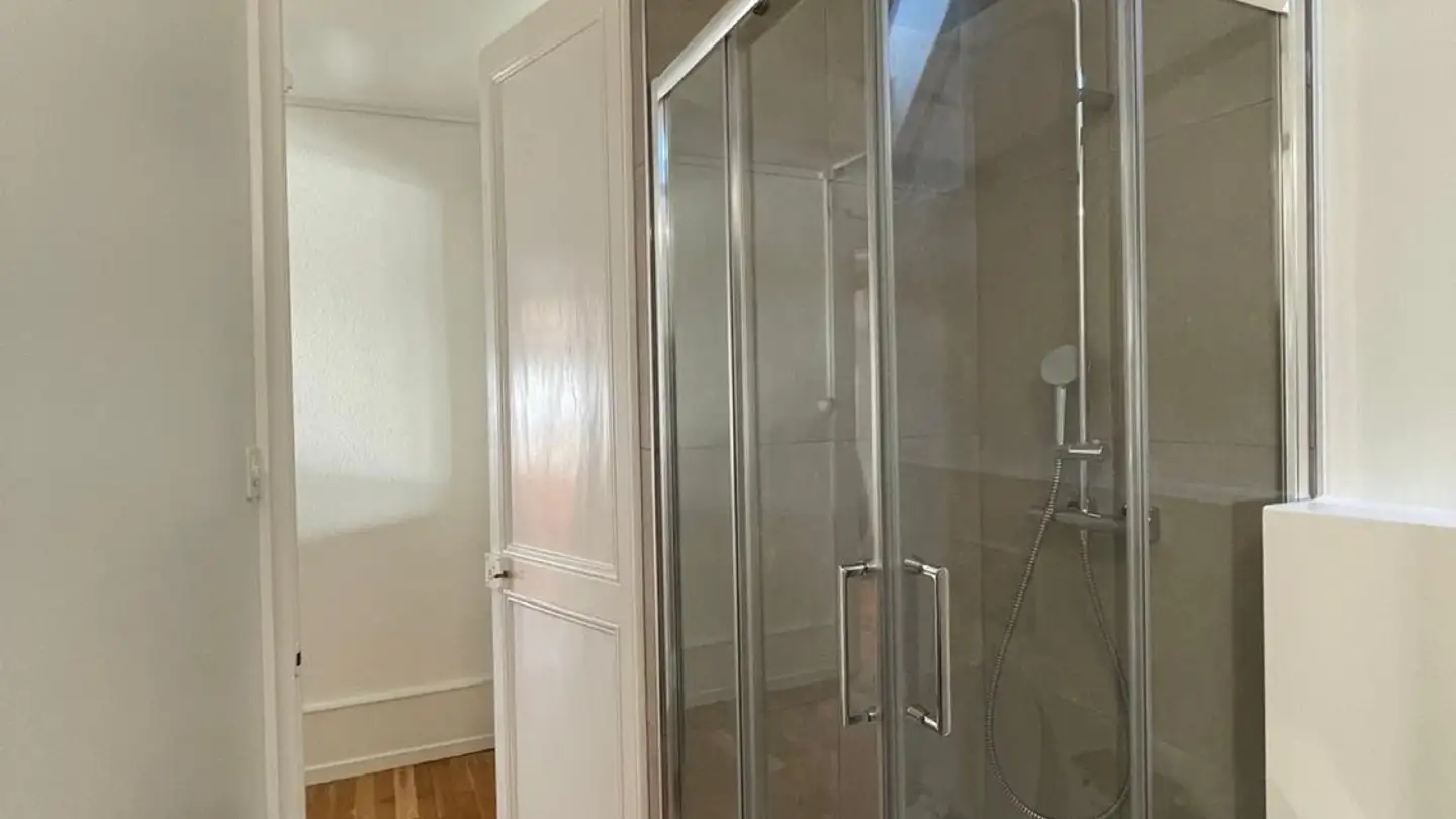 Single room for rent - Rue Du Crêt Taconnet, 2000 Neuchâtel - Photo 2