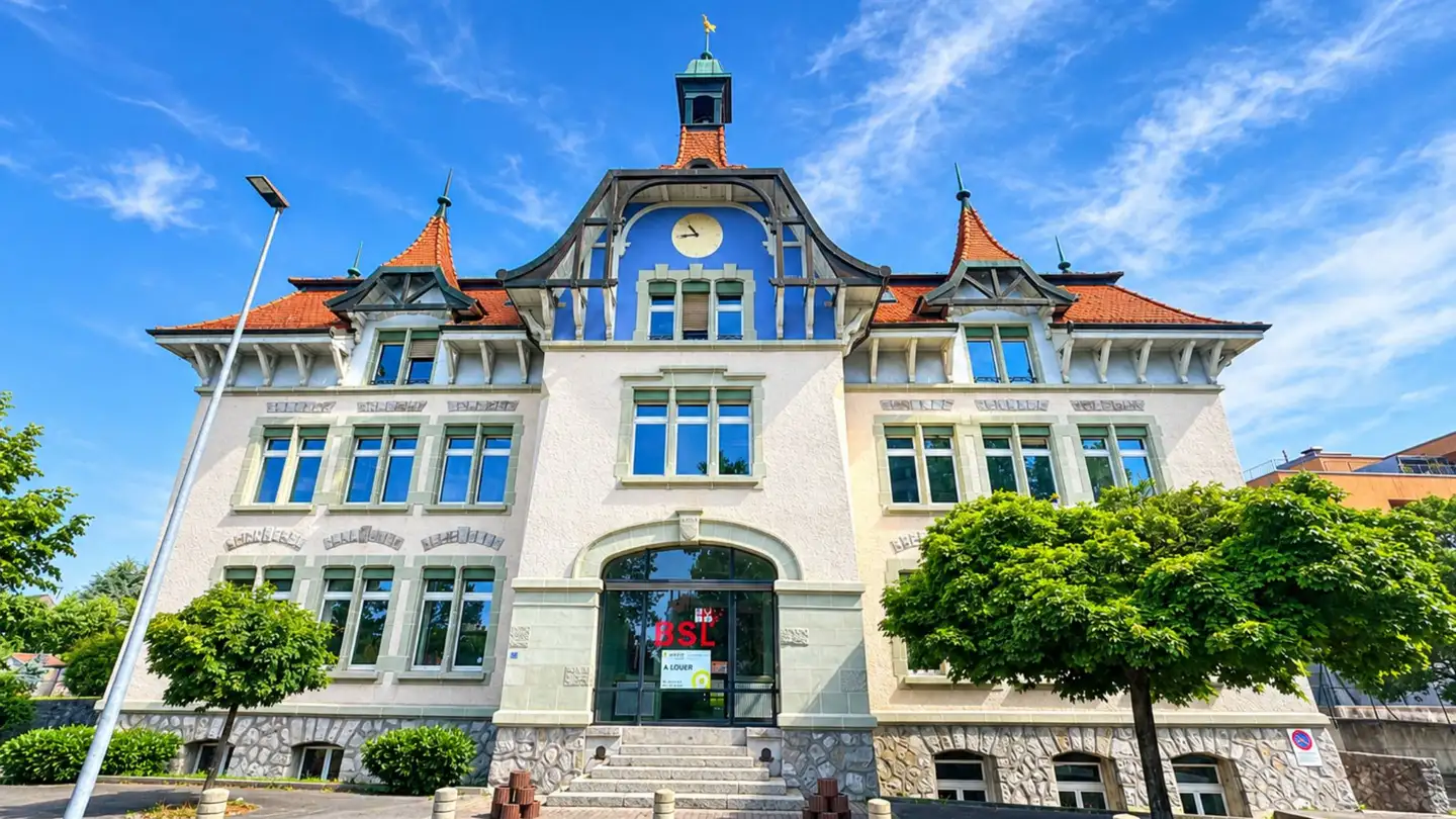 Residential building for rent - 1007 Lausanne