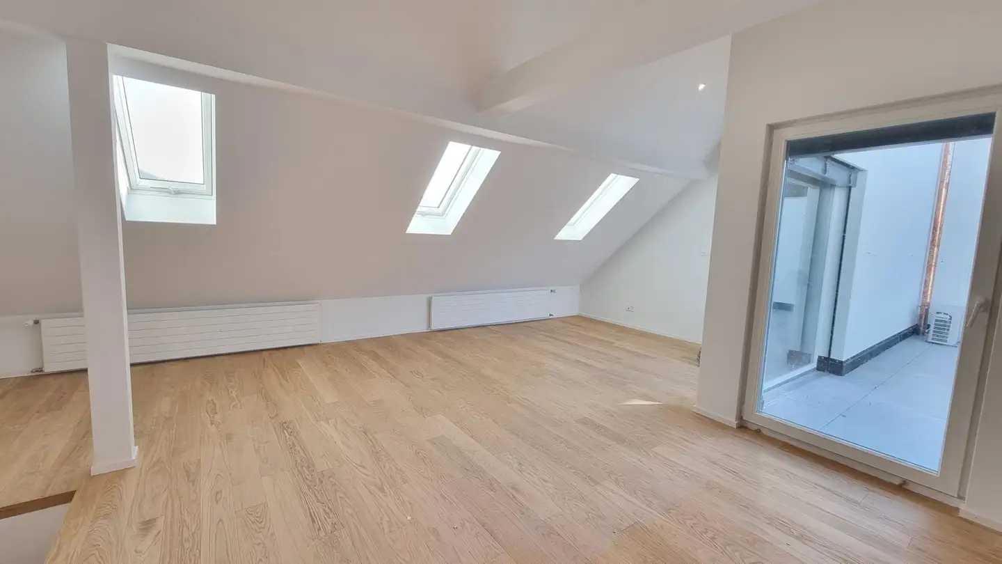 Dachgeschosswohnung mieten - Aarauerstrasse 73, 4600 Olten - Foto 4