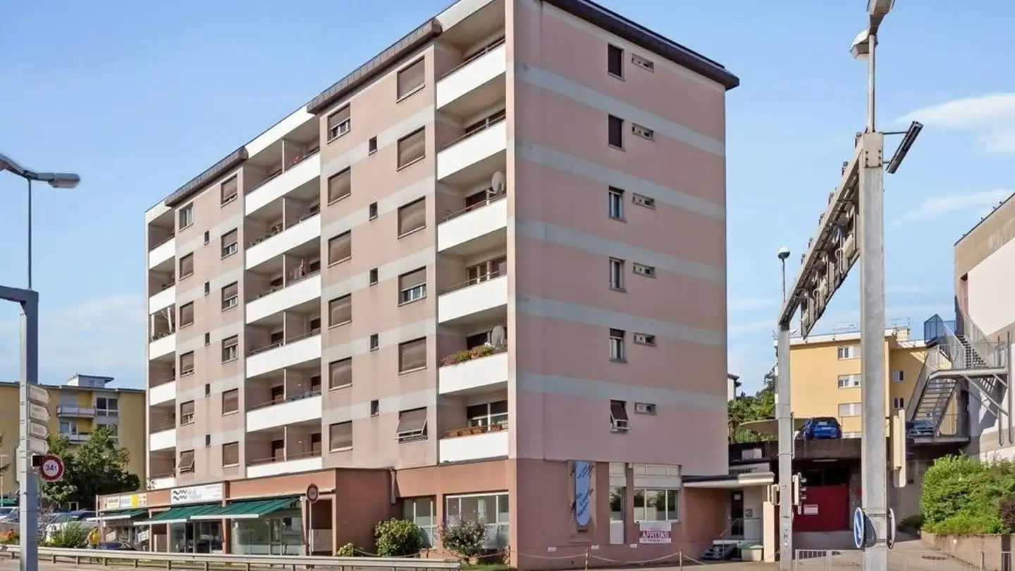 Appartement à louer - Piazza Cinque Vie 1, 6932 Breganzona