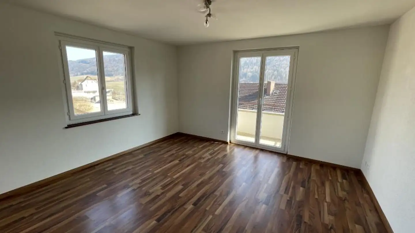 Wohnung mieten - Rue de la Gare 18, 2610 St-Imier - Foto 2
