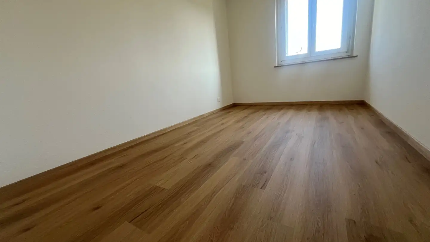 Wohnung mieten - Neunbrunnenstrasse 224, 8046 Zürich - Foto 3