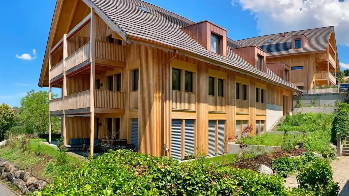 Dachgeschosswohnung mieten - Schluhbachstrasse 23, 8342 Wernetshausen