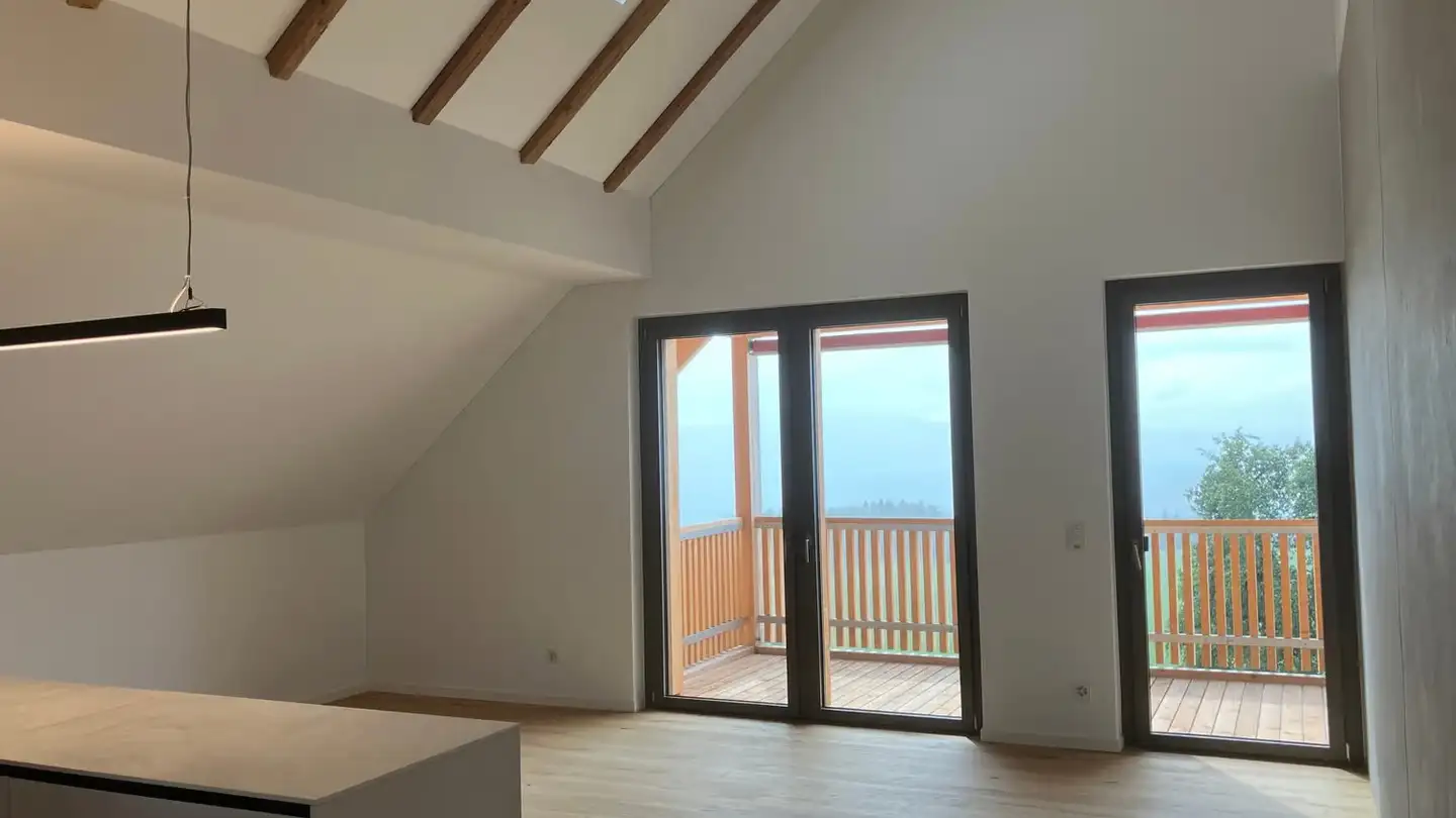 Dachgeschosswohnung mieten - Schluhbachstrasse 23, 8342 Wernetshausen - Foto 3