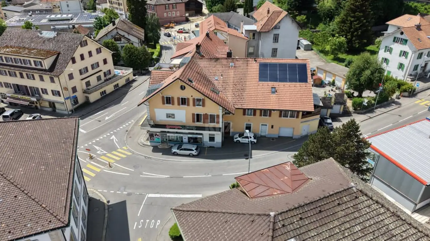 Single house for sale - 2710 Tavannes