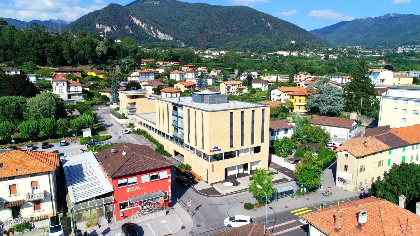 Covered parking space for rent - Via Monte Generoso 2, 6877 Coldrerio - Photo 4