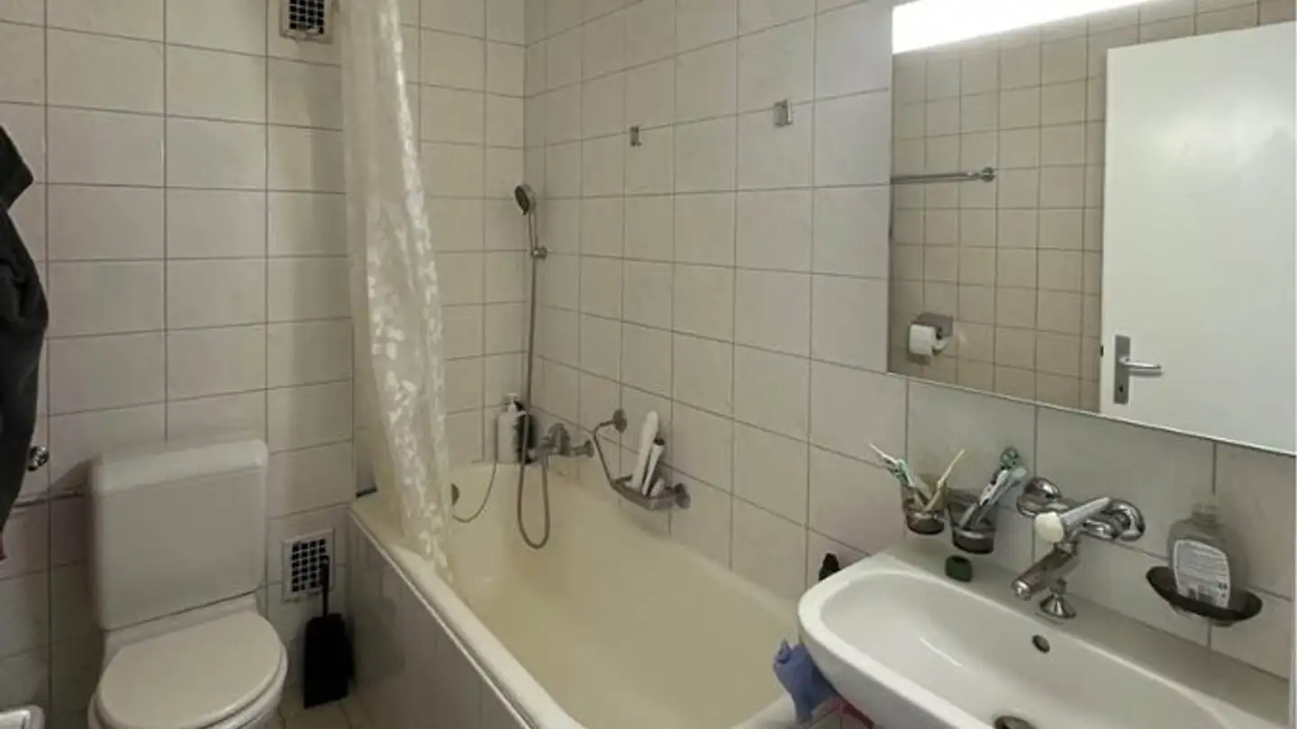 Single room for rent - Rue de l'Evole, 2000 Neuchâtel