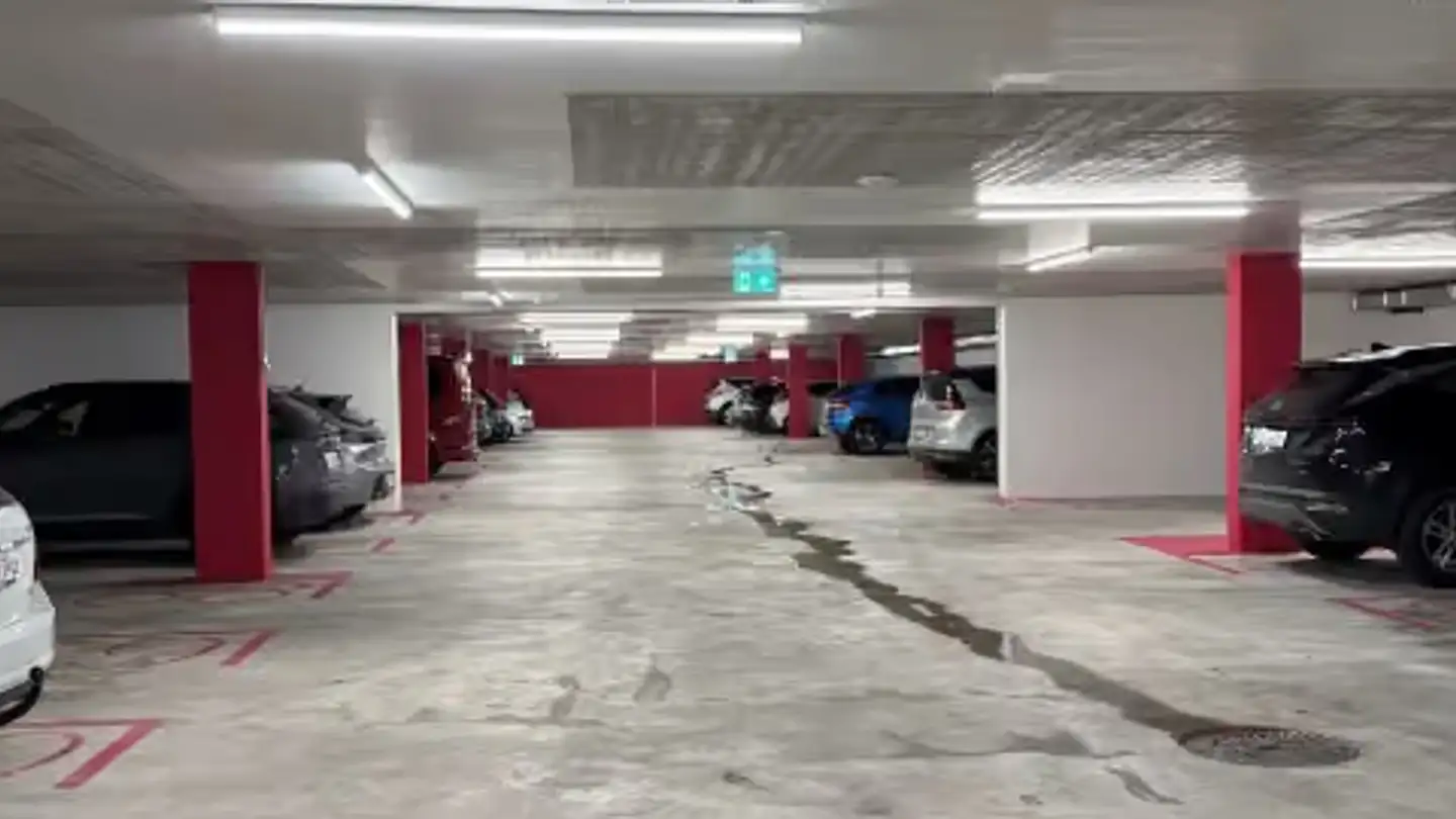 Parcheggio sotterraneo in affitto - Auenstrasse 3, 8617 Mönchaltorf - Foto 2
