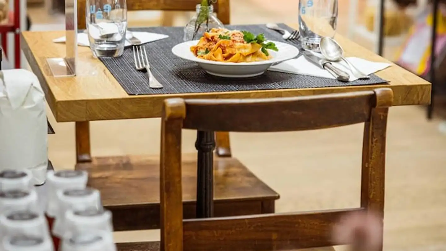 Gewerbe mieten - Rue Des Chavannes 5, 2000 Neuchâtel - Foto 2