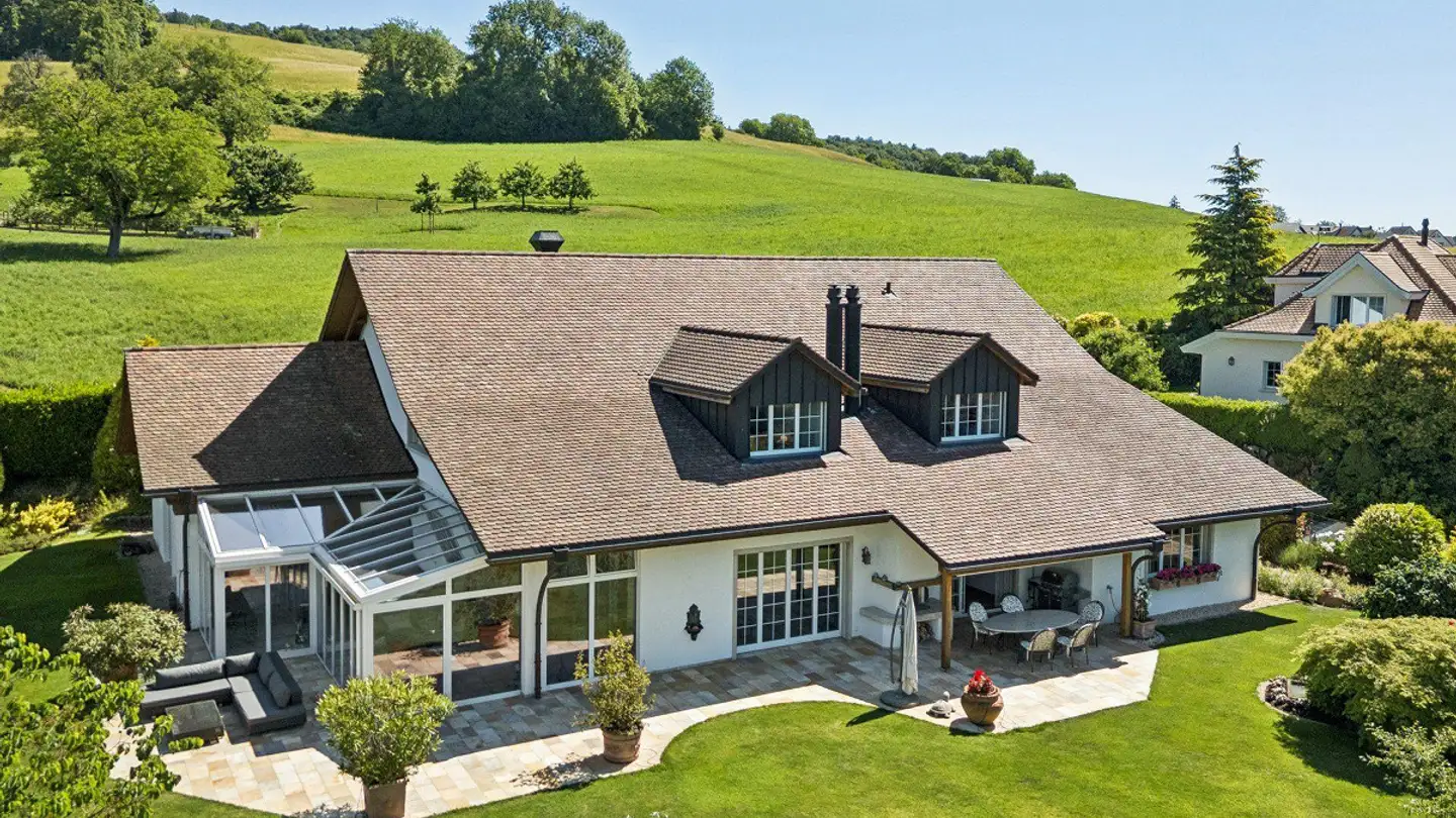 Villa in vendita - Bachstrasse 14, 8165 Oberweningen