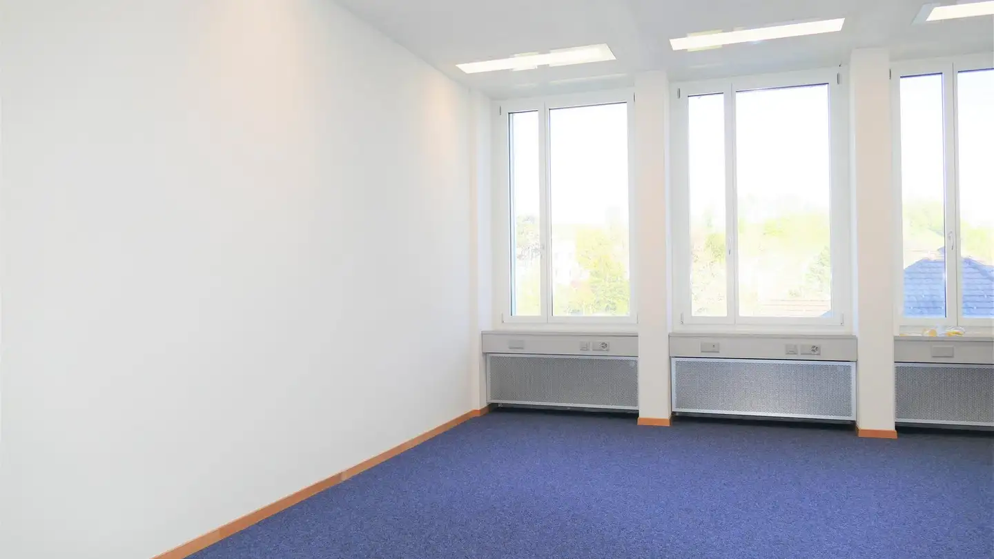 Bureau à louer - Joweid Zentrum 1, 8630 Rüti ZH - Photo 2