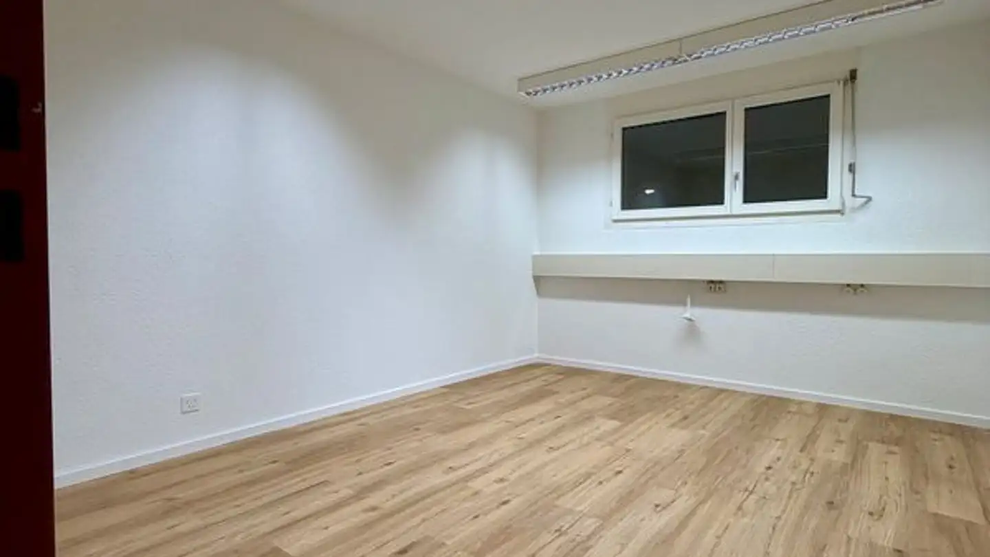 Office space for rent - Wintenbergweg 2, 4436 Oberdorf BL