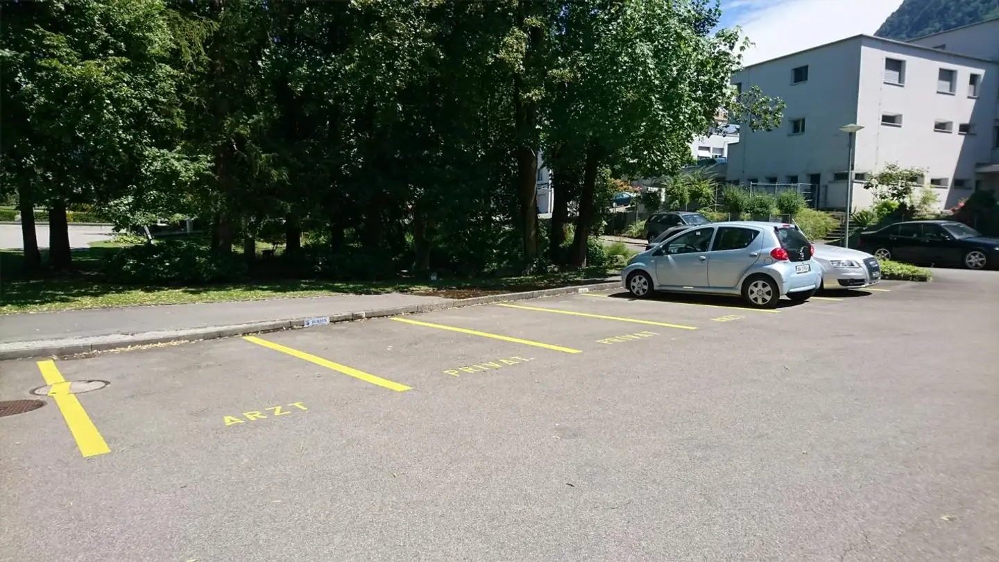 Outdoor parking space for rent - Beckenriederstrasse 5, 6374 Buochs
