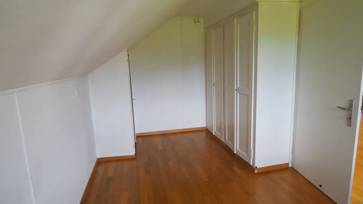 Dachgeschosswohnung mieten - Thunstrasse 72, 3612 Steffisburg - Foto 2