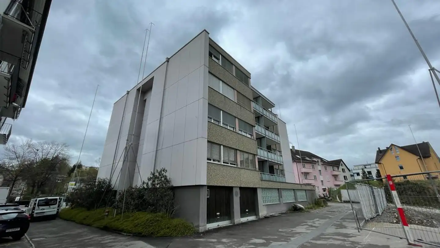 Garage individuel à louer - Albisstrasse 22, 8134 Adliswil