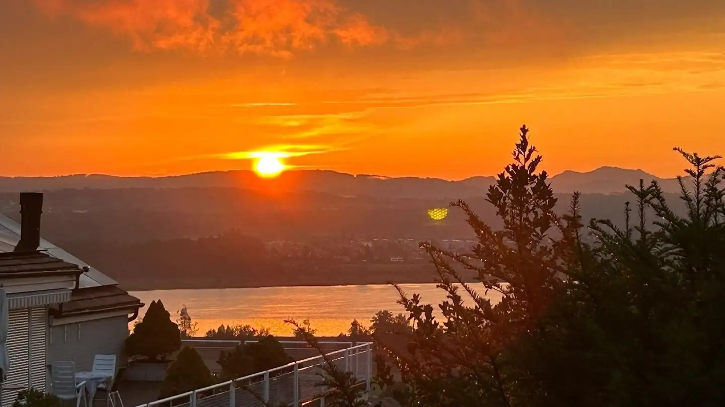 Appartamento a gradini in affitto - Bergstrasse 17, 8117 Fällanden