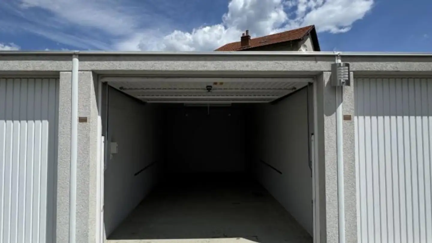 Outdoor parking space for rent - Rue Des Pontets 4, 1957 Ardon - Photo 2