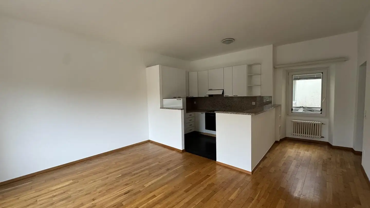 Apartment for rent - Largo Libero Olgiati 65, 6512 Giubiasco - Photo 2