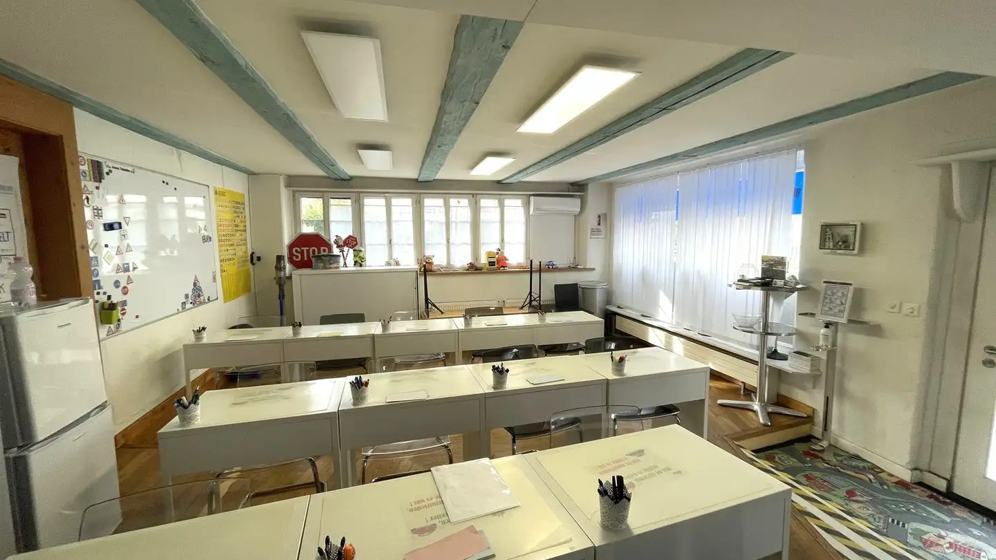 Commercial à louer - Rütistrasse 21, 8636 Wald ZH - Photo 2