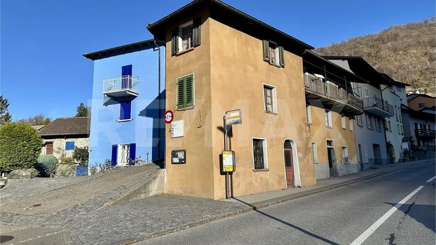 Maison individuelle à vendre - 6582 Pianezzo