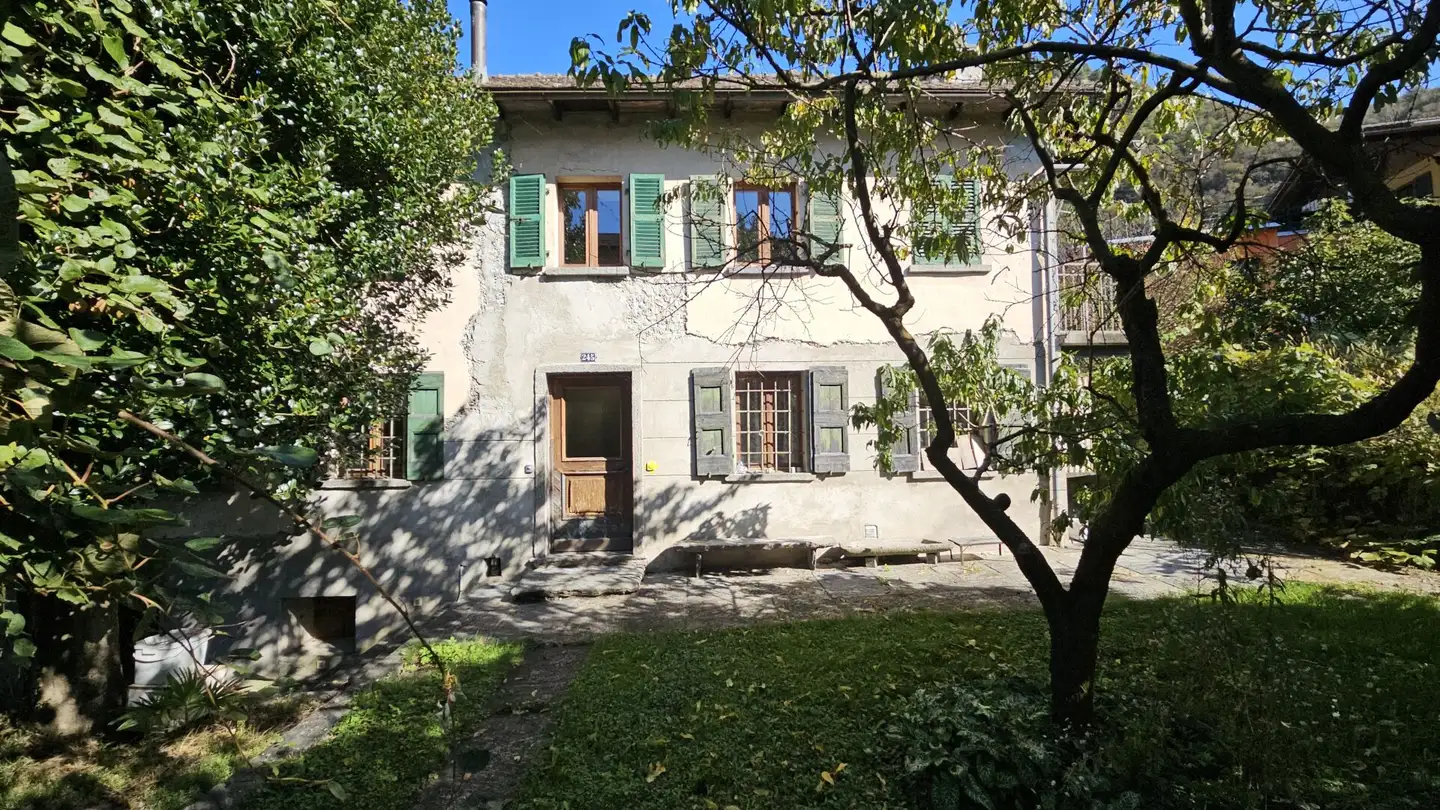 Wohnung kaufen - 6535 Roveredo GR