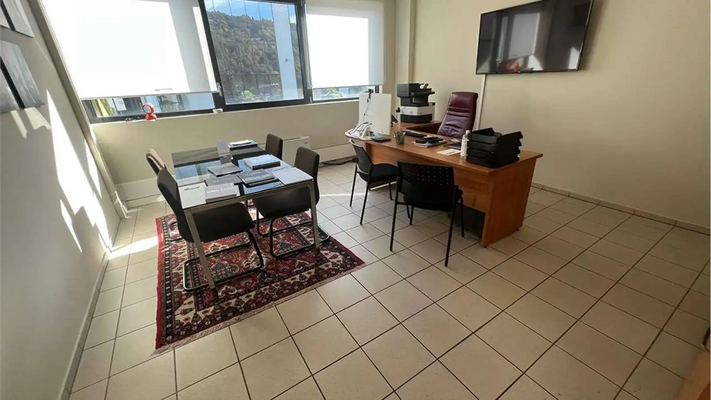 Bureau à louer - Via Senago 42d, 6912 Pazzallo - Photo 2