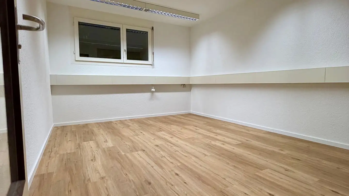 Office space for rent - Wintenbergweg 2, 4436 Oberdorf BL