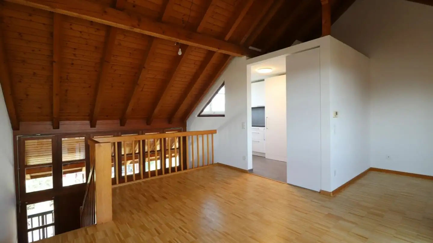 Attique à louer - Freulerstrasse 25a, 4127 Birsfelden - Photo 3