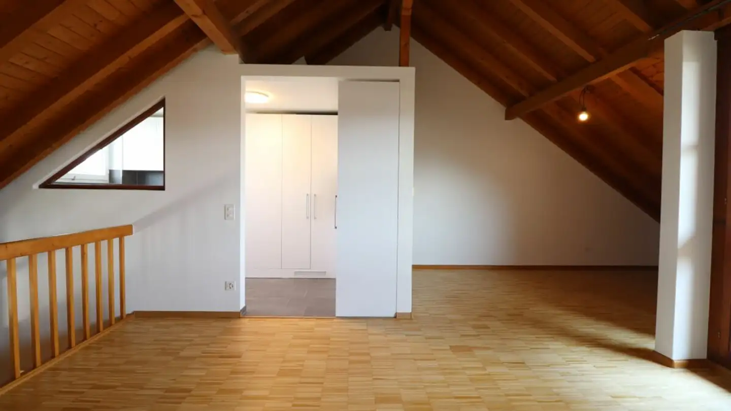 Attique à louer - Freulerstrasse 25a, 4127 Birsfelden - Photo 4
