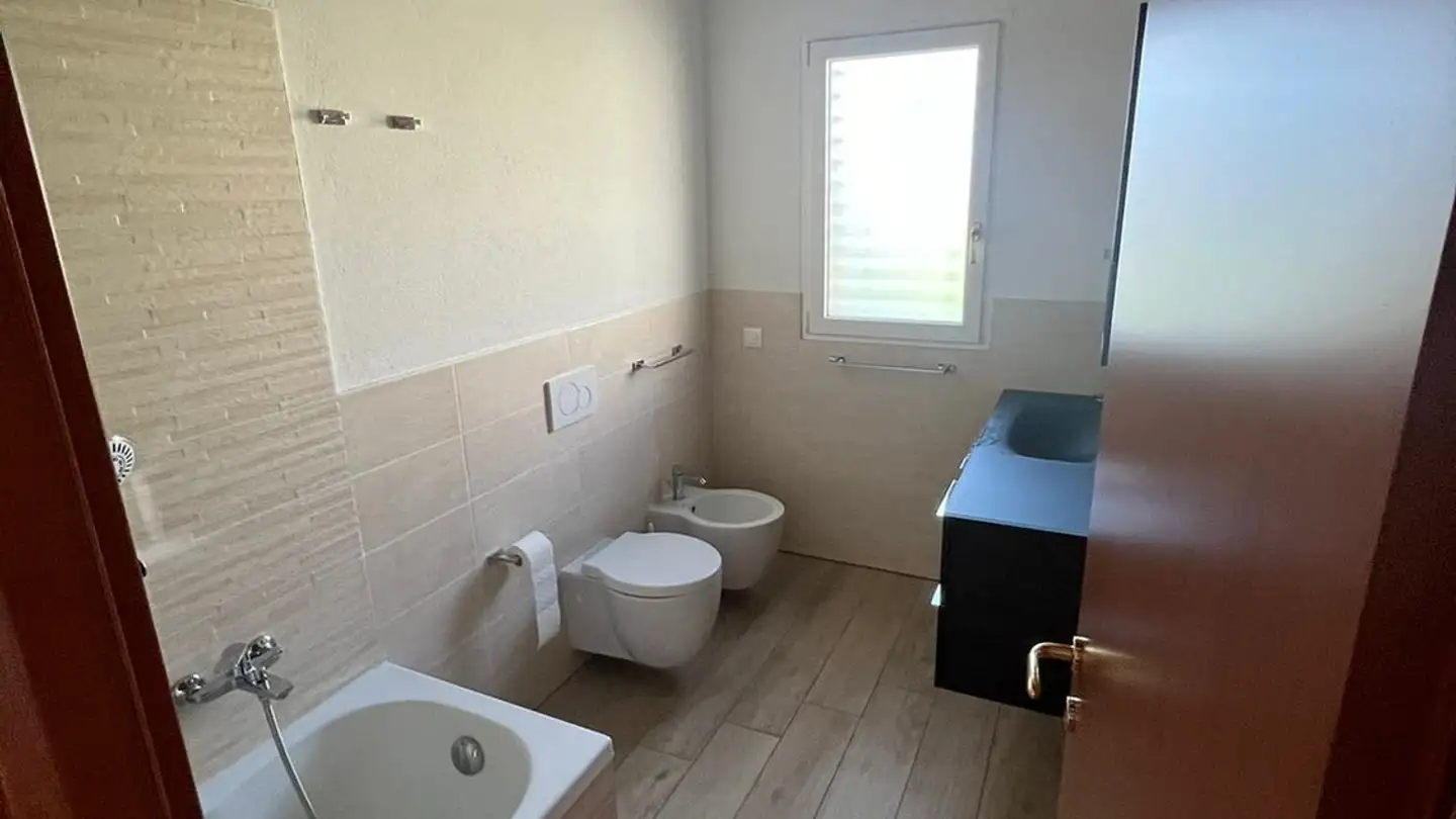 Appartamento in affitto - Strada Cantonale 7, 6986 Curio - Photo 3