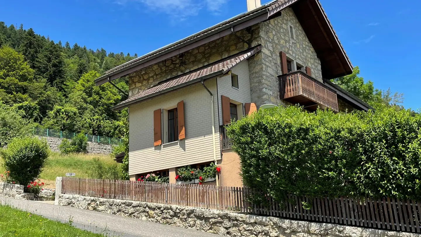 Casa singola in affitto - 2052 Fontainemelon