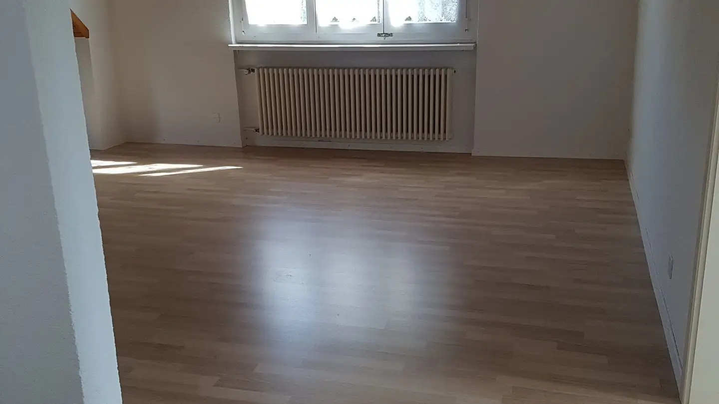 Attic flat for rent - Siggenthalerstrasse 1, 5303 Würenlingen - Photo 2