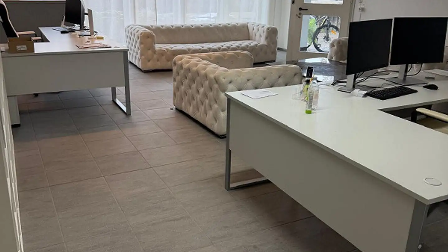 Bürofläche mieten - Usterstrasse 4, 8604 Volketswil