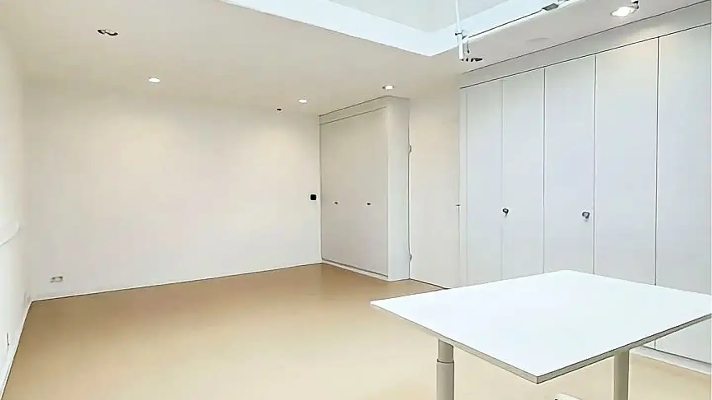 Commercial for rent - Chamstrasse 32, 8934 Knonau