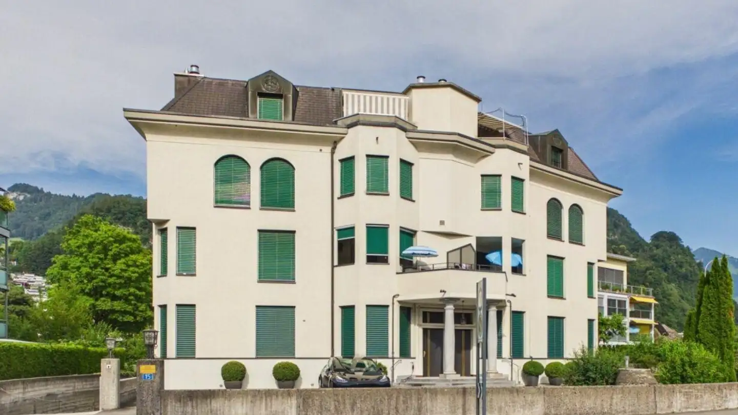 Place de parking souterraine à vendre - Bahnhofstrasse 15, 6362 Stansstad