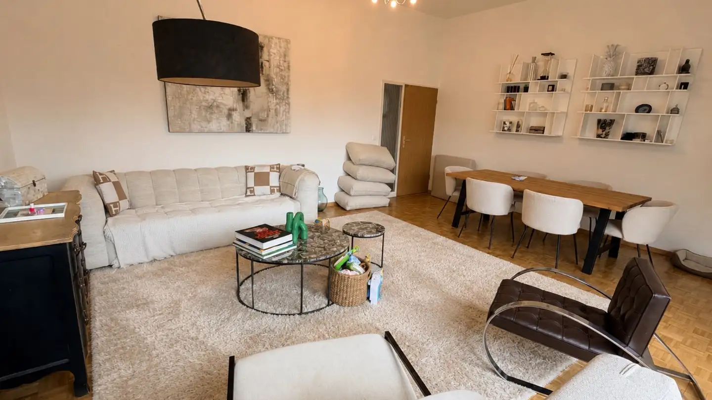 Apartment for rent - 1227 Les Acacias