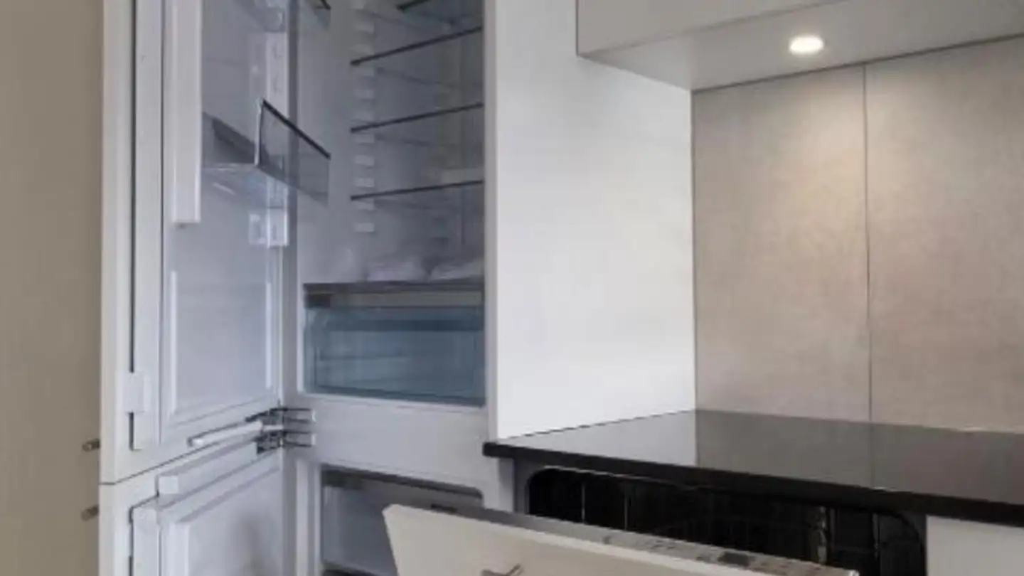 Apartment for rent - Rue de la Faïencerie 2, 1400 Yverdon-les-Bains - Photo 2