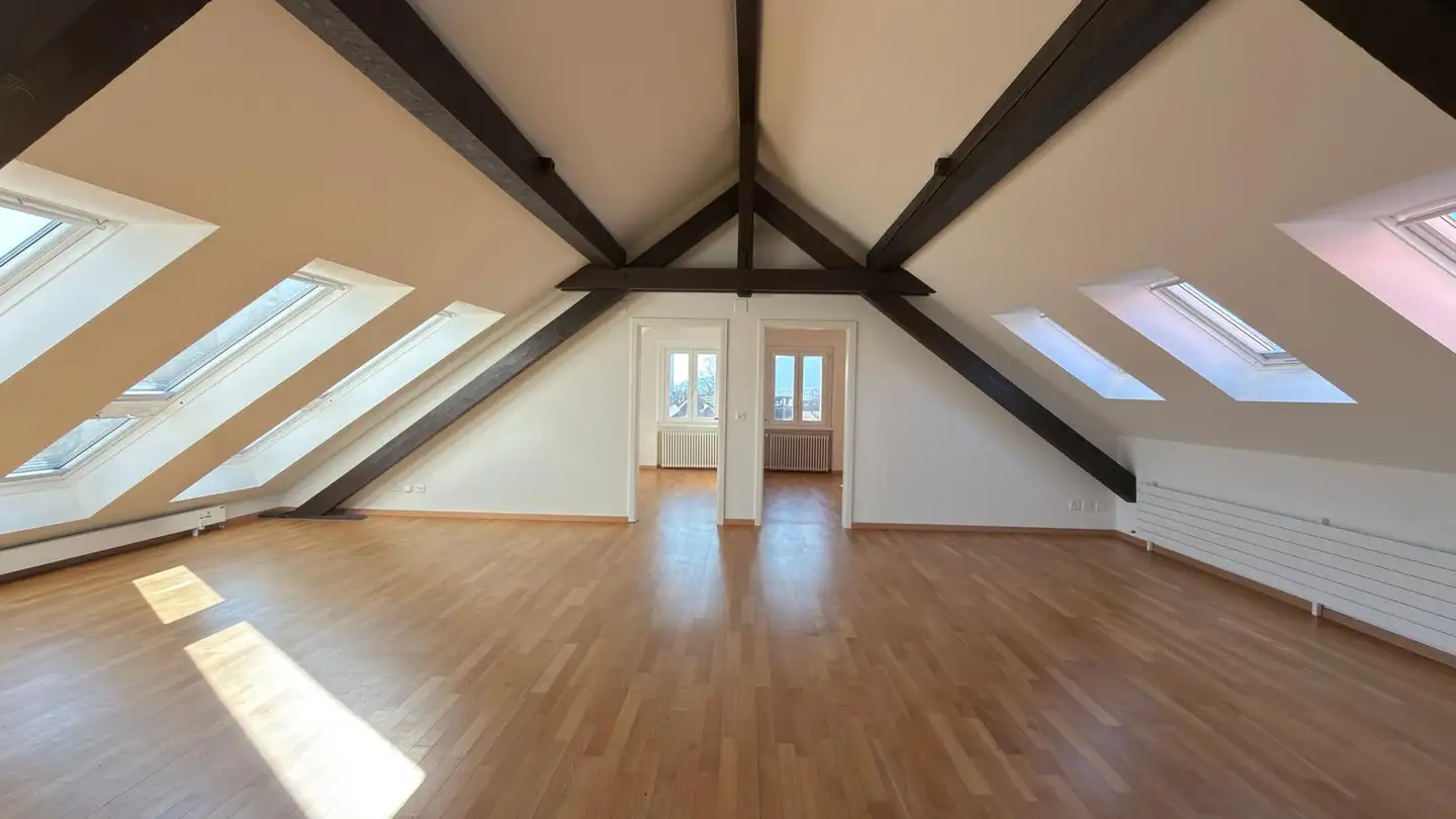 Dachgeschosswohnung mieten - Chemin Geyisried / Geyisriedweg 1, 2504 Biel/Bienne