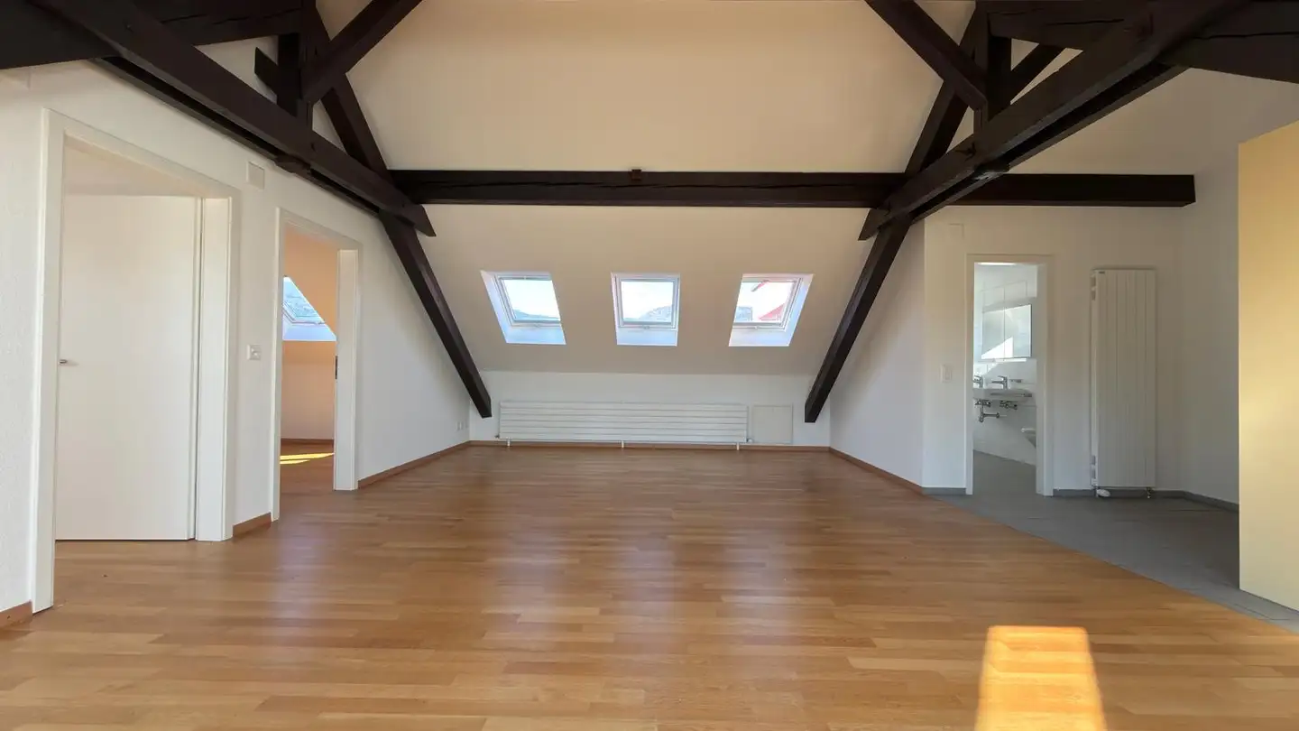 Dachgeschosswohnung mieten - Chemin Geyisried / Geyisriedweg 1, 2504 Biel/Bienne - Foto 2