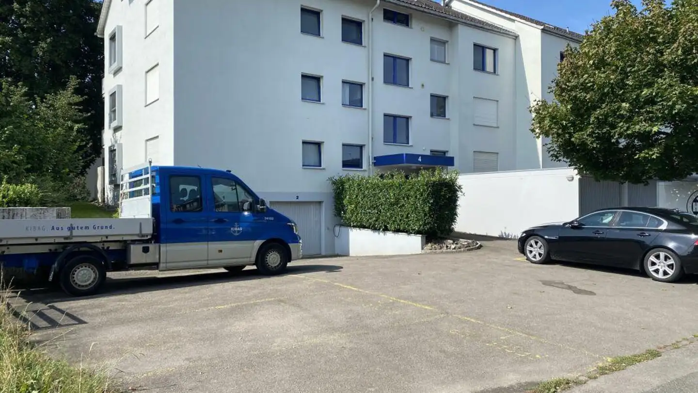 Place de parking extérieure à louer - Regelwiesenstrasse, 8560 Märstetten