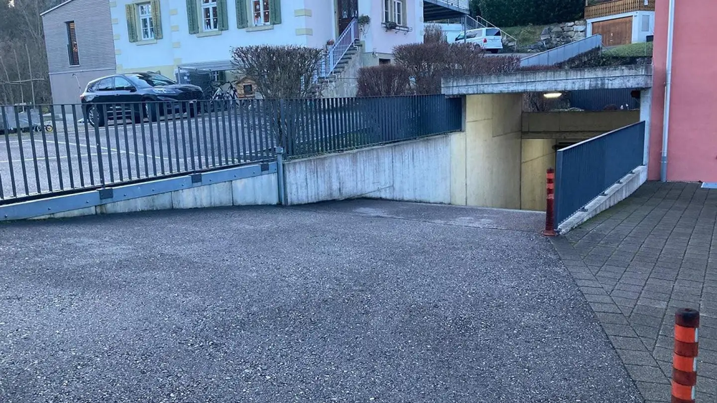 Place de parking souterraine à louer - Hauptstrasse 102a, 4416 Bubendorf - Photo 2